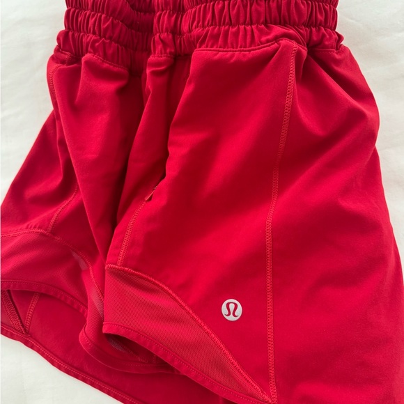 Lululemon hottie, hot high-rise Red Shorts.3 inch size 8 - Picture 2 of 2